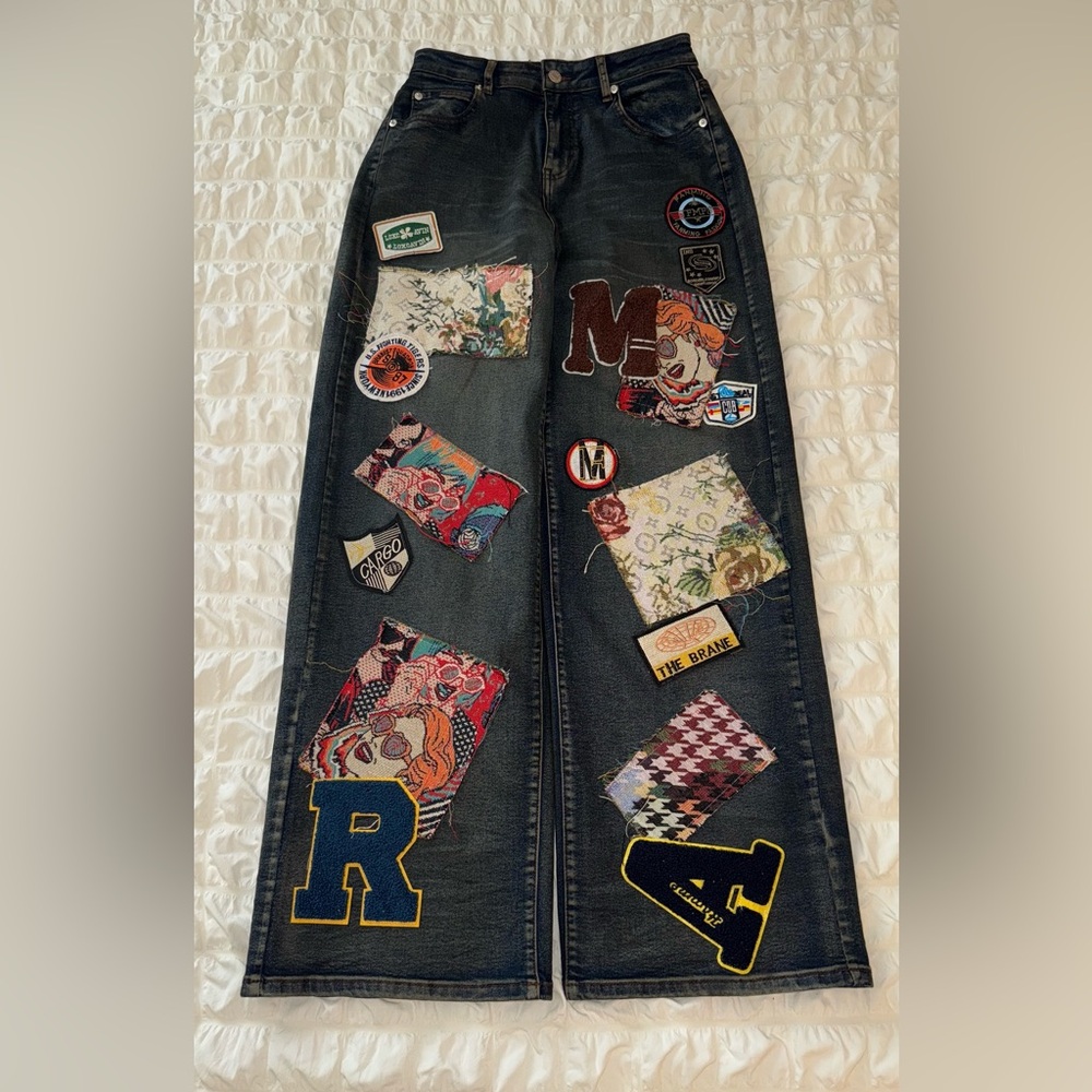 AKIRA Straight Leg Jeans with Patchwork
